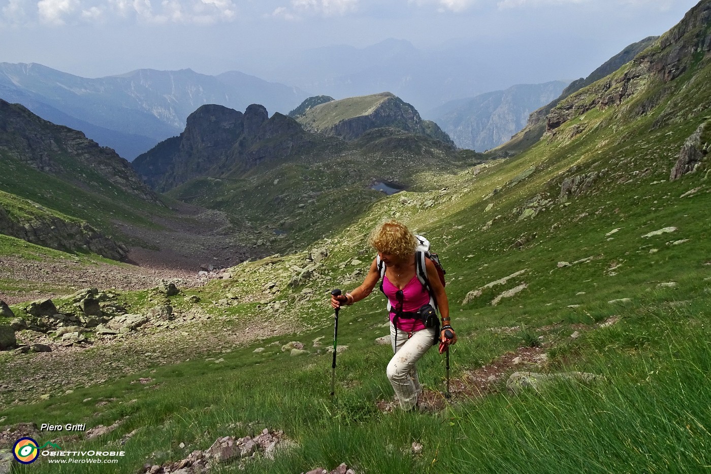 44 Salendo dal laghetto al Pietra Quadra.JPG -                                